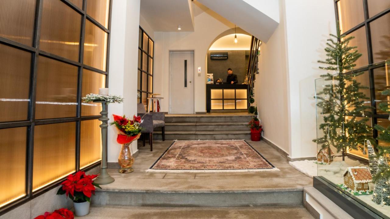 Brettania Hotel Ioannina Exterior photo